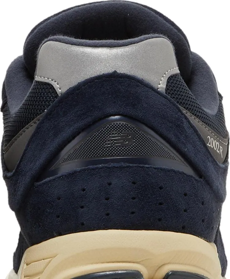 New Balance 2002R 'Eclipse Castlerock' sneakers, black