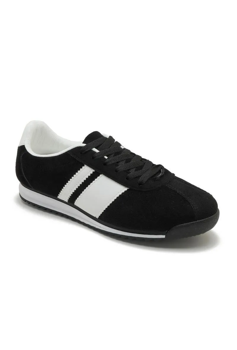 ROUND TOE SIDE LINE STRIPPED DETAILED GUM SOLE TRAINERS IN BLACK