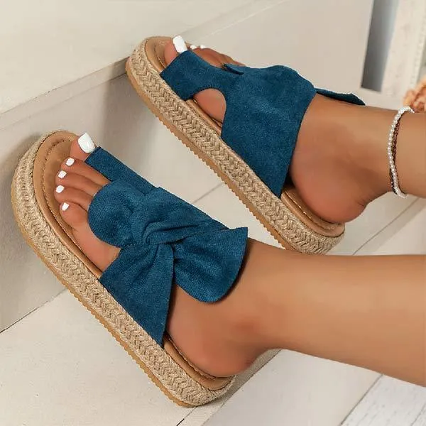 Women's Straw-Woven Thick-Sole Toe-Ring Sandals 42336607C