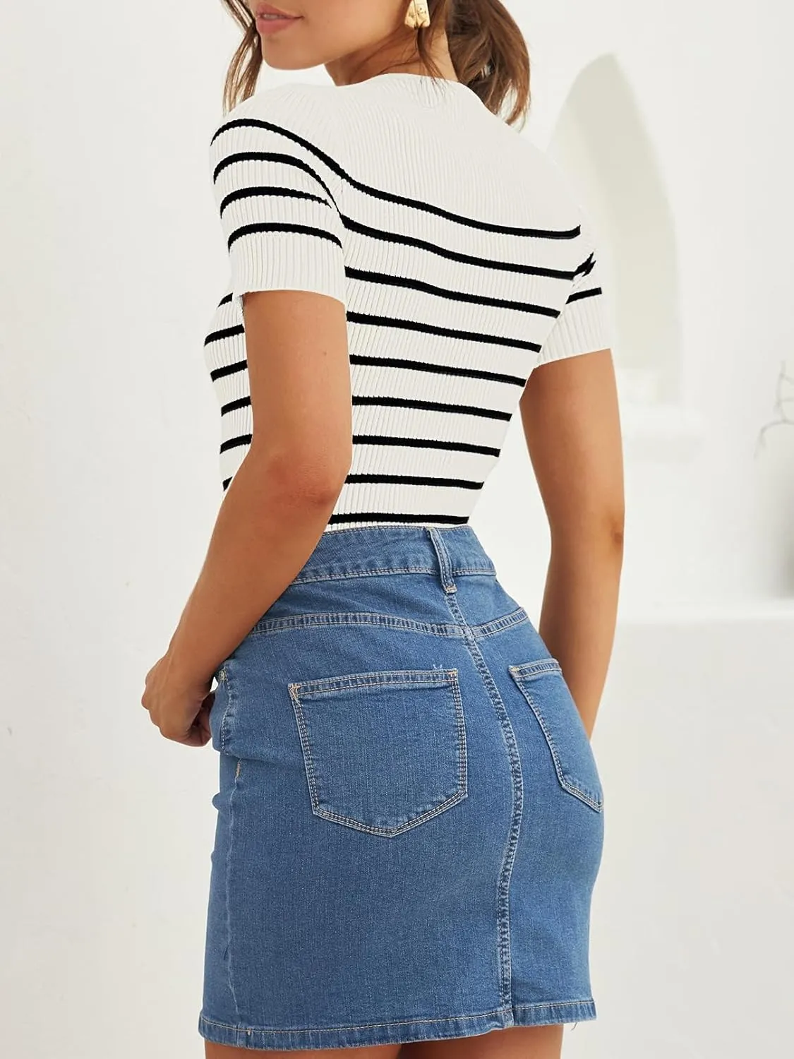ZESICA Women's Short Sleeve Crewneck Striped T Shirt 2025 Summer Ribbed Knit Slim Fit Casual Basic Tee Tops