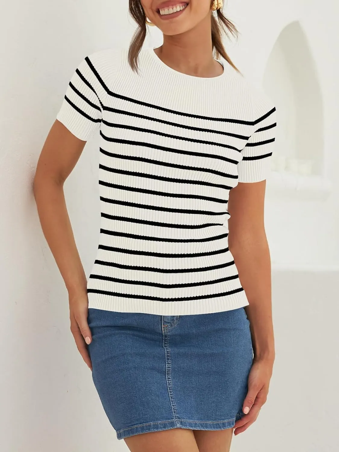 ZESICA Women's Short Sleeve Crewneck Striped T Shirt 2025 Summer Ribbed Knit Slim Fit Casual Basic Tee Tops